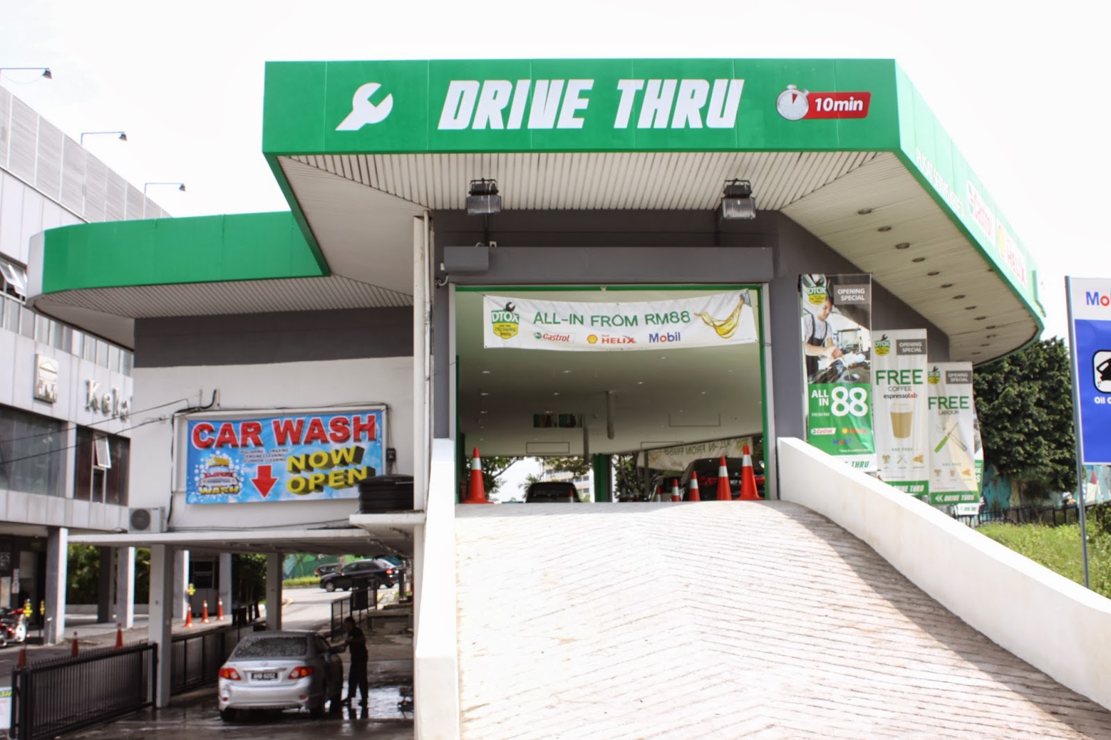 SureshRyan DTOX Drive Thru Oil Change Express 10 Minutes