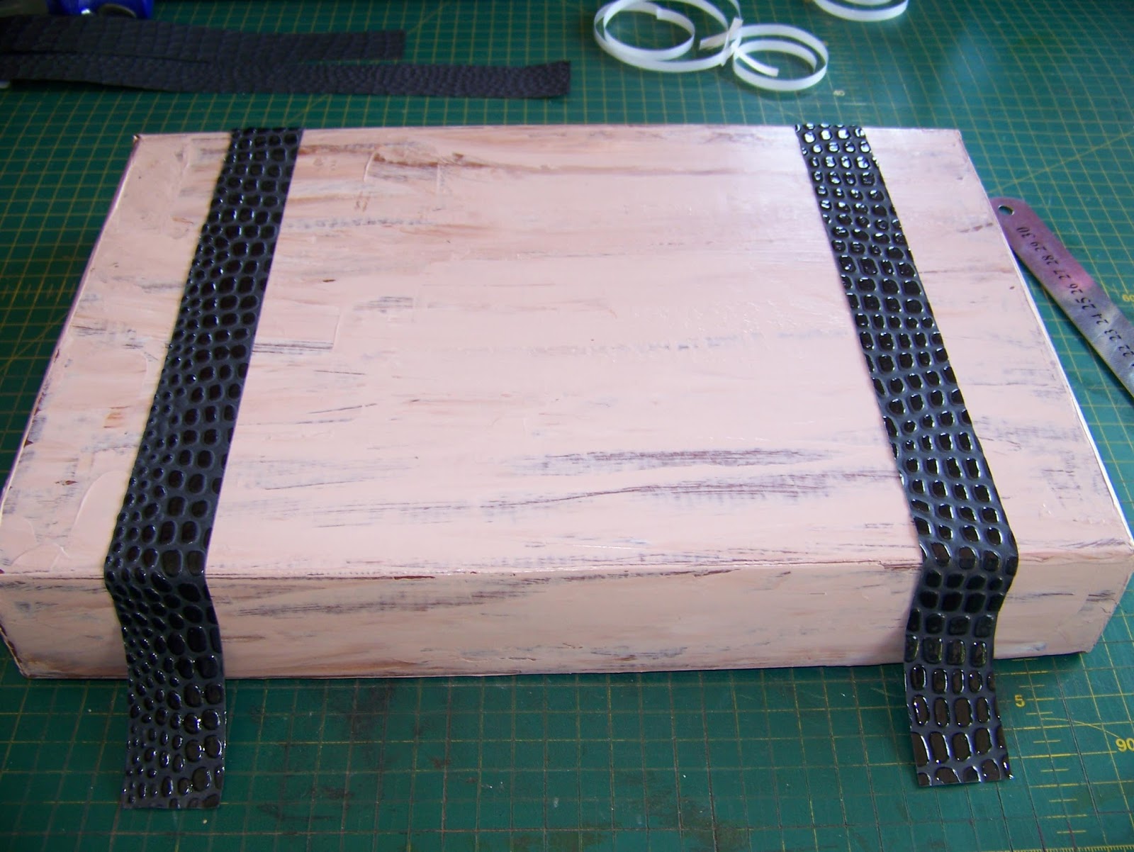 A Pretty Talent Blog Turning a Shoebox into a Mock Suitcase