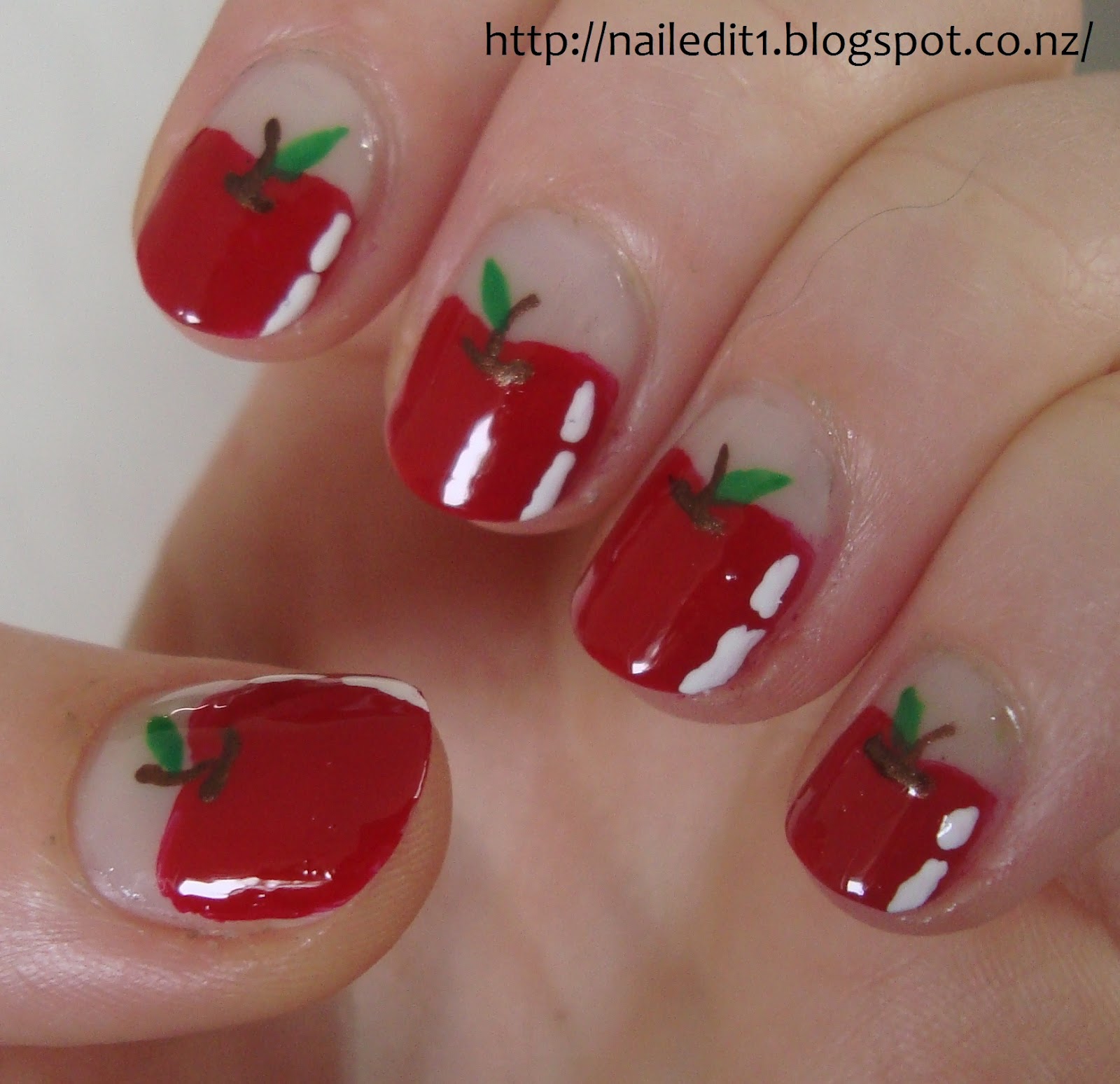 Apple Nails