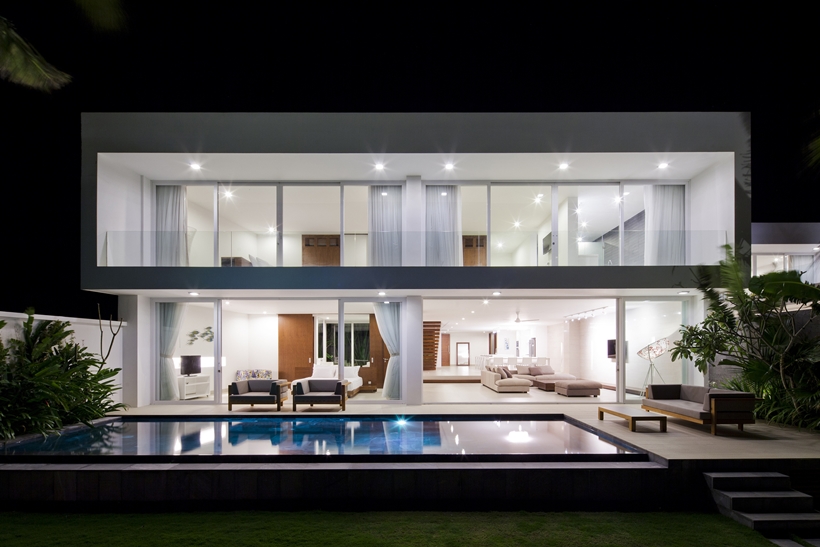 World of Architecture: Stunning Modern Beach House by MM++ Architects