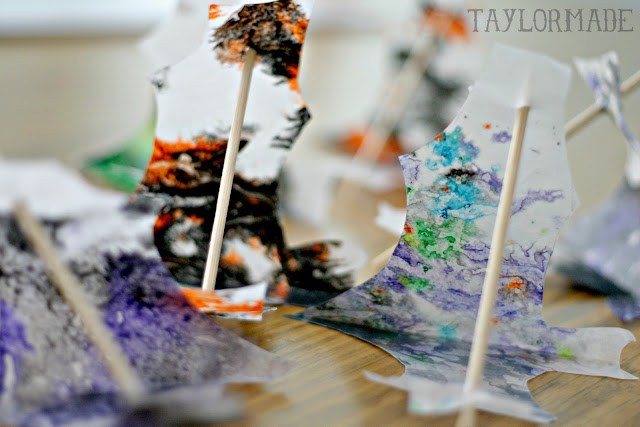 Kids Craft - Halloween Crayon Bats 10