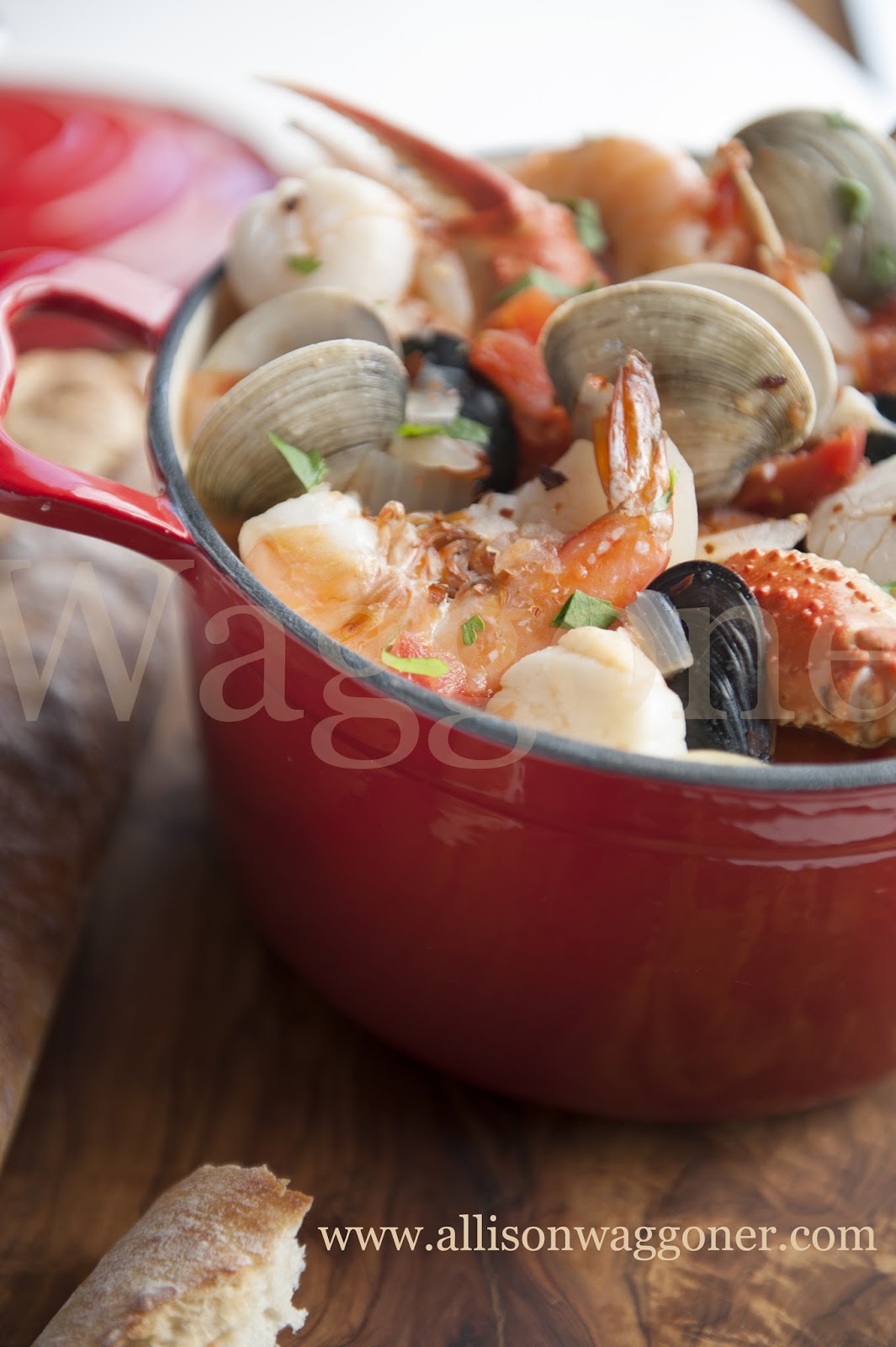 Cioppino with Toasted Baguette