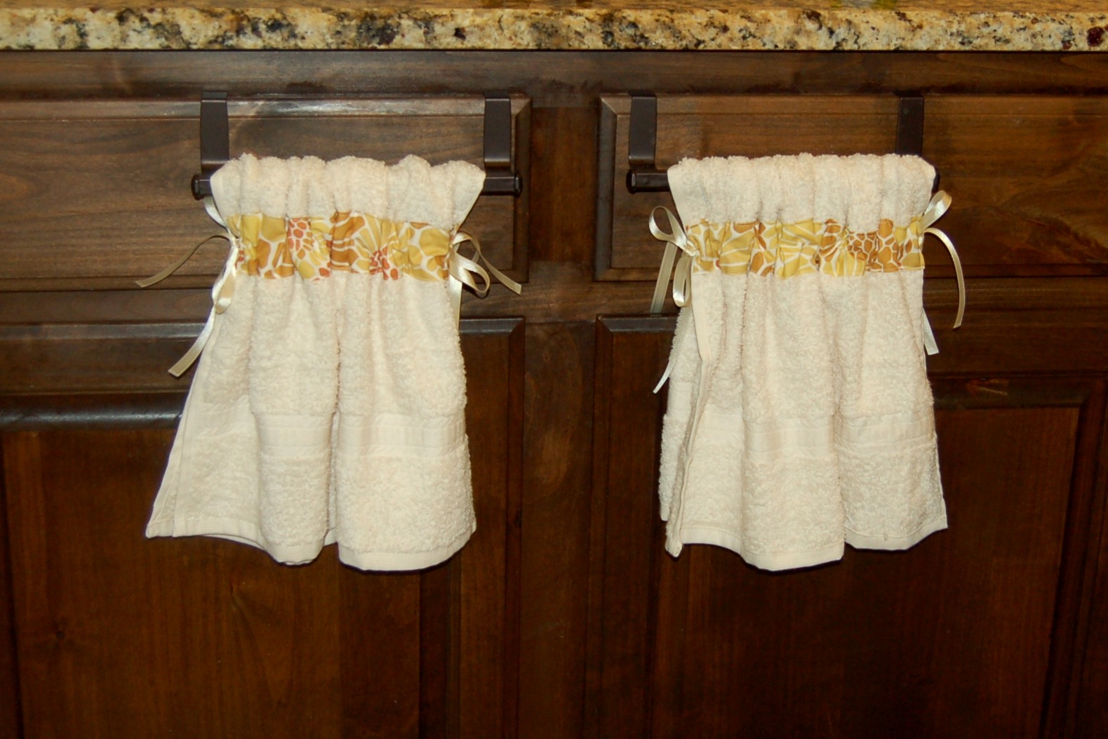 DIY Stay Put Kitchen Towel
