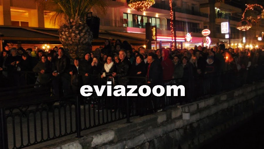 Μεγάλη Παρασκευή στη Χαλκίδα: Mε κατάνυξη η περιφορά των Επιταφίων (ΦΩΤΟ & ΒΙΝΤΕΟ)
