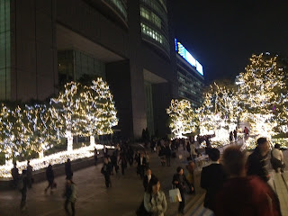 新宿駅ライトアップ