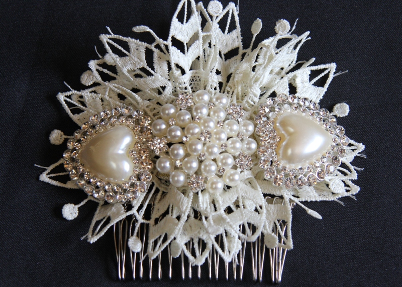 Kay's Flower School & Brooch Bouquet Training Bridal Hair Accessories