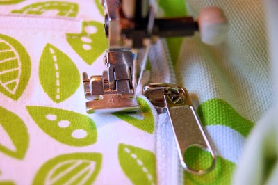 �������� ����� �� �����. Foldable bag fabric