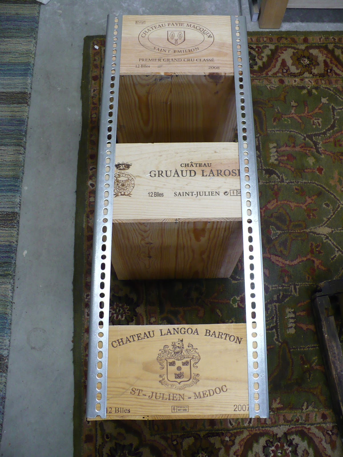 Pretty Neat Organizer Wine Crate Shelves