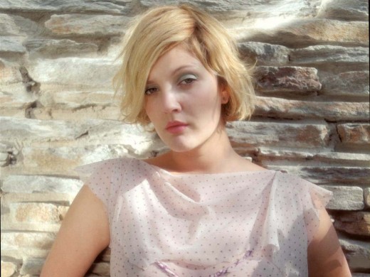 New Mobile Phone Blog Drew Barrymore Photo