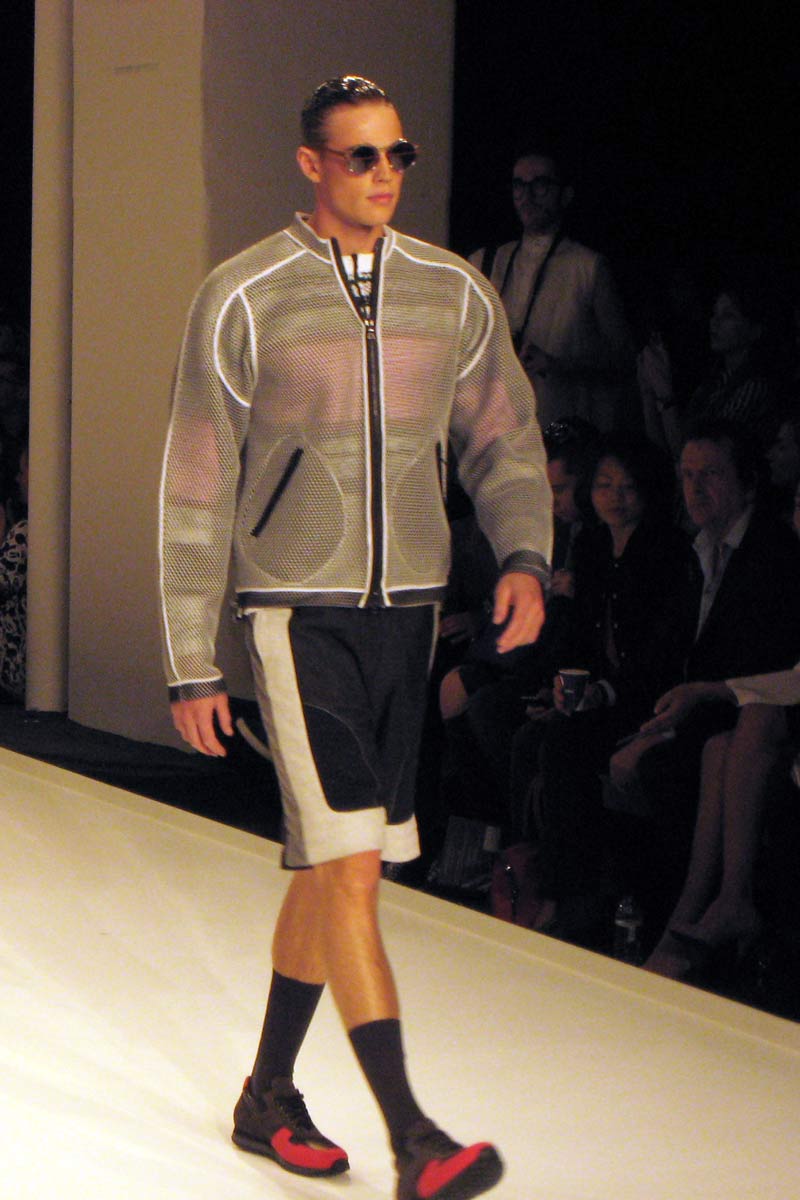 Louis Vuitton Black & White Prism Trainers Mens Size 9 - Dress Cheshire, Preloved Designer Fashion