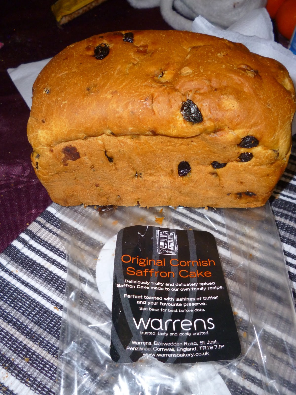 Madhouse Family Reviews Warrens Original Cornish Saffron Cake review