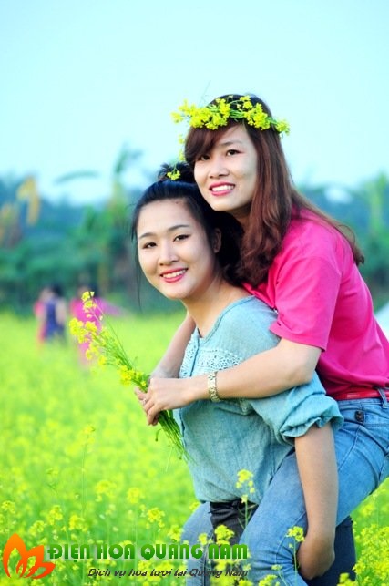 [Image: Tao-dang-voi-gioi-tre-Ha-Thanh-ben-vuon-hoa-cai-9.jpg]