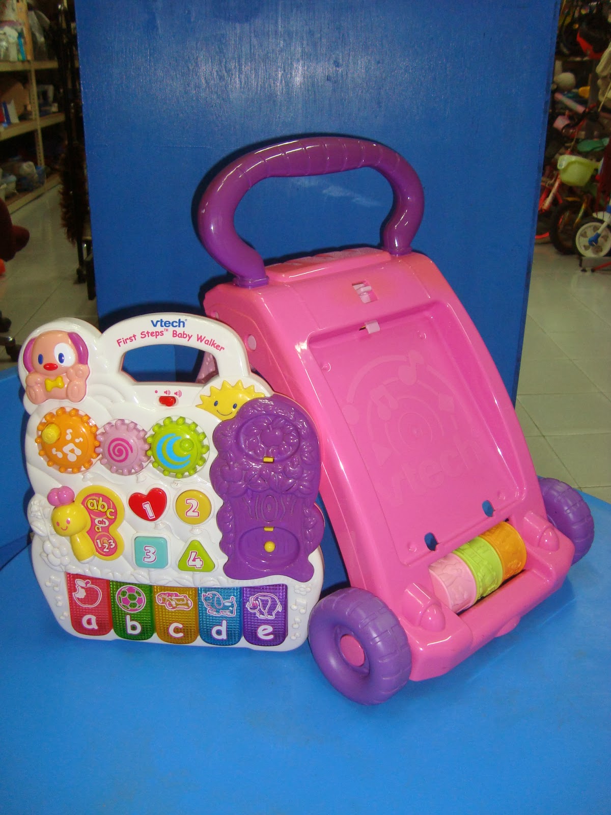 Preloved ToysWorld TheTotToys VTech First Steps Baby Walker