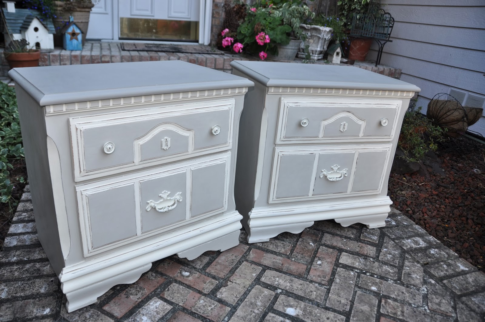 Sweetly Chic Chic Linen Grey Nightstands