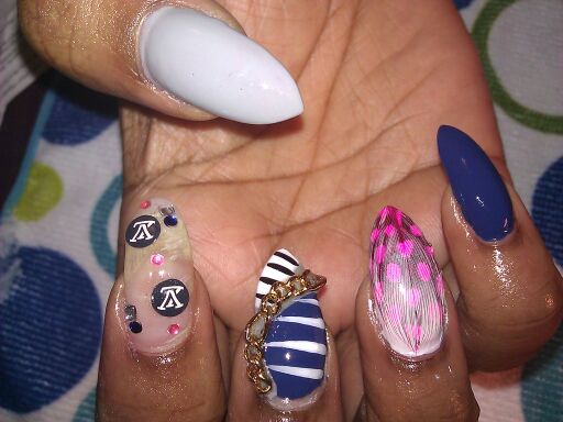 Lv Nails