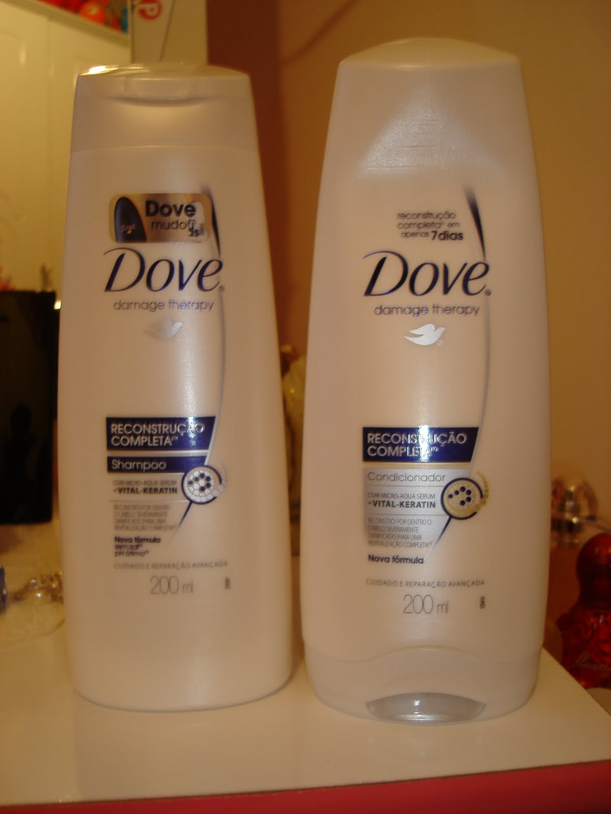 M de Mulher Moça Linha Reconstrução Completa Dove