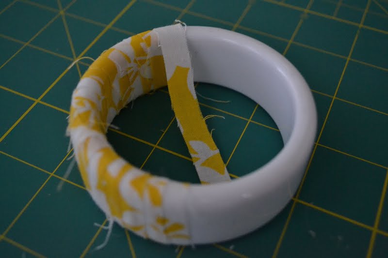 Three Sisterz TUTORIAL Fabric Bangle