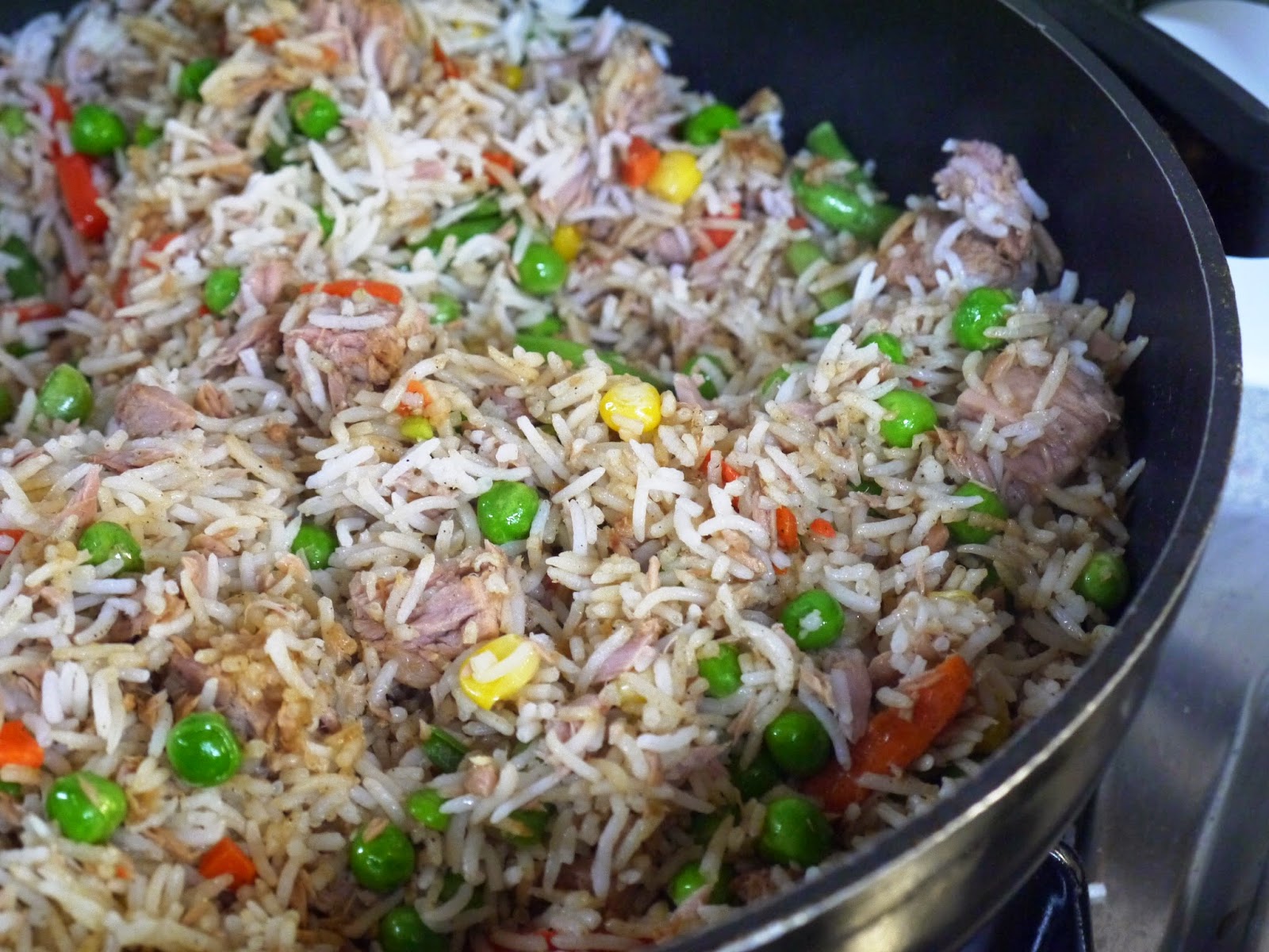 This Muslim Girl Bakes Tuna Fried Rice