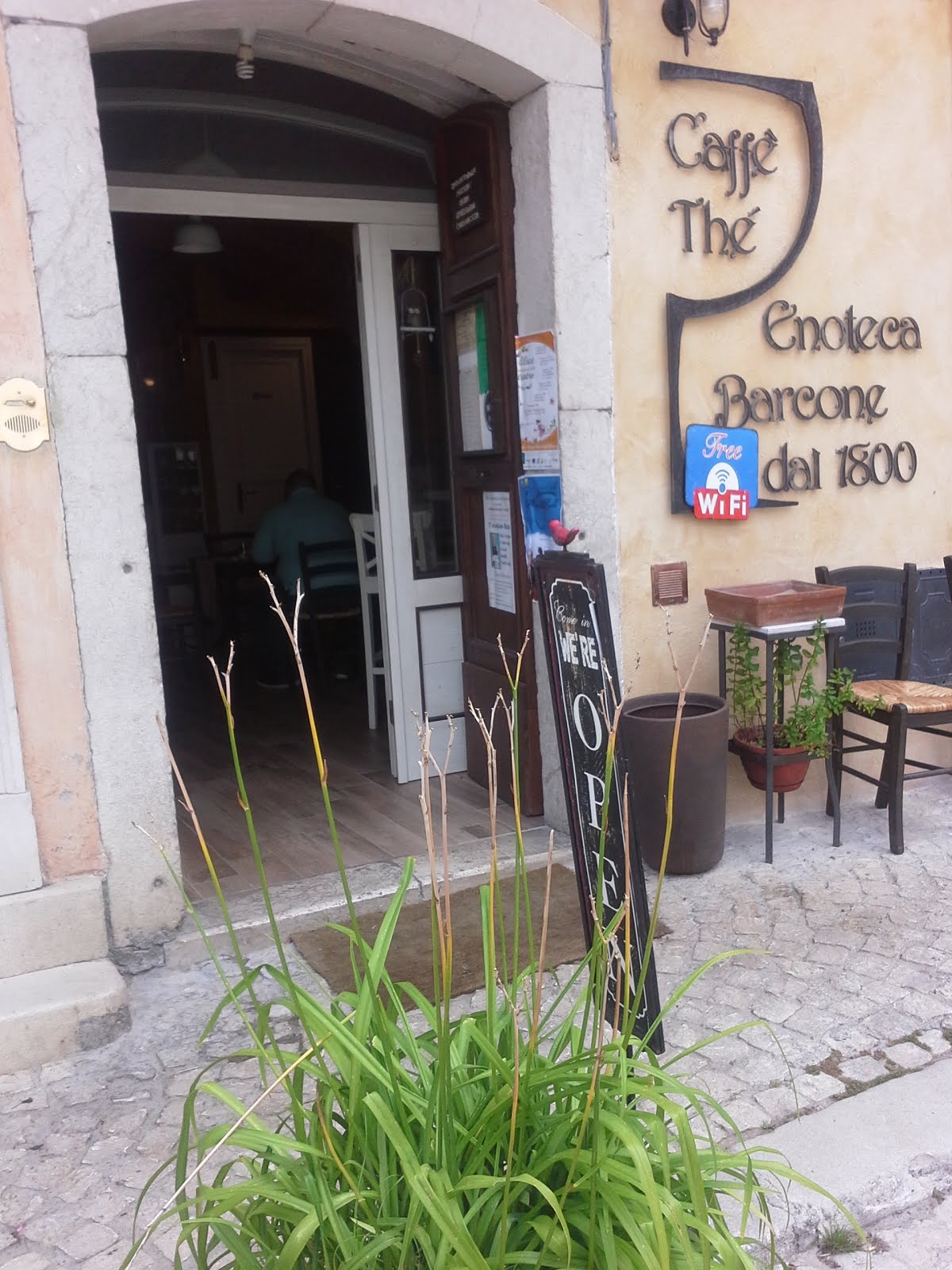 Enoteca Barcone dal 1800,  in Piazza della Chiesa a Pescasseroli (Aq), enoteca, Birreria,  distille