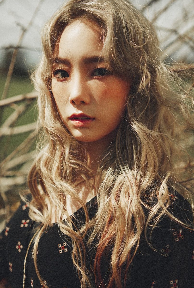 SNSD TaeYeon releases more teaser pictures for her mini album - SNSD