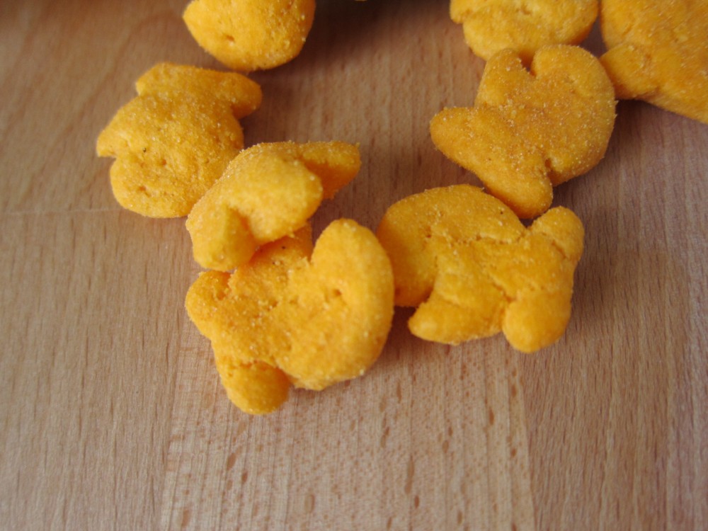 Review Pepperidge Farm Cheddar Bacon Goldfish Puffs Brand Eating