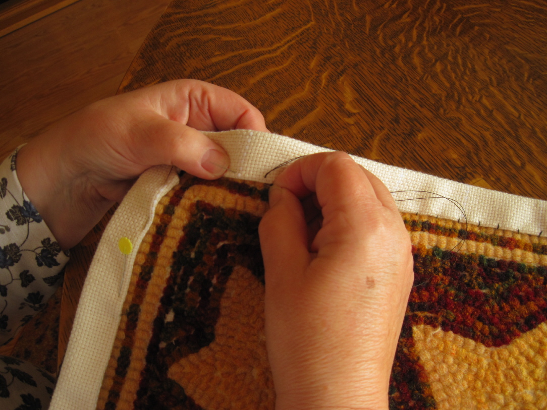 It's My Life! HOW TO BIND A HOOKED RUG