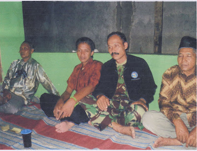 BABINSA KORAMIL-01/SRAGEN GIAT KOMSOS DENGAN KOMP. MASYARAKAT BABINSA KORAMIL-01/SRAGEN GIAT KOMSOS DENGAN KOMP. MASYARAKAT