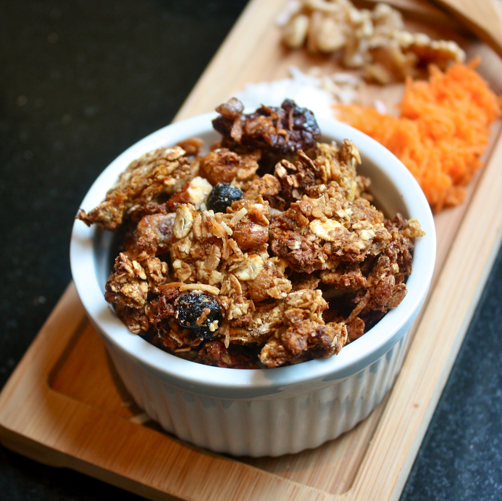 carrot cake granola Cannella Vita