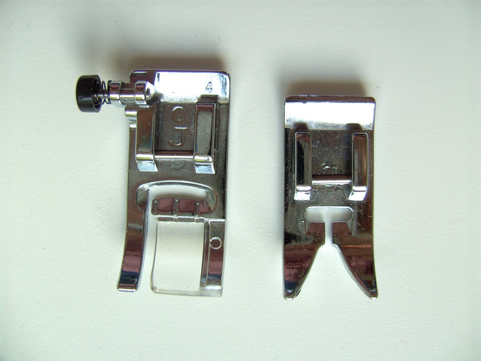 The Difference Between Presser feet for Toploading Sewing Machines