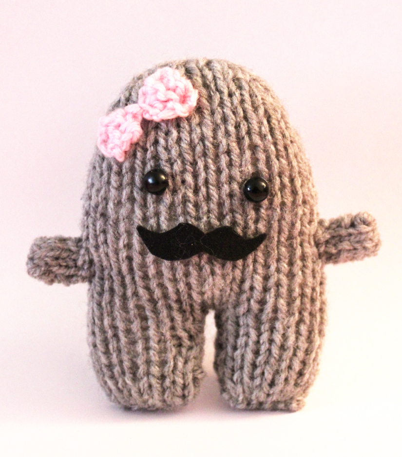 Knitted Toy Box Mr & Mrs Tashe