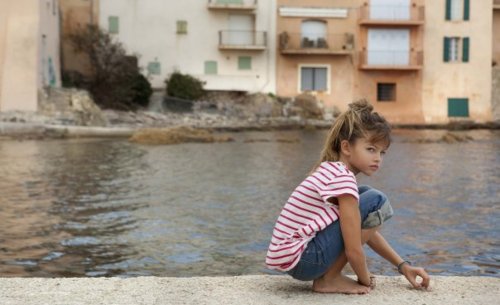 That brings me to another gorgeous child/actor, Mackenzie Foy, (also