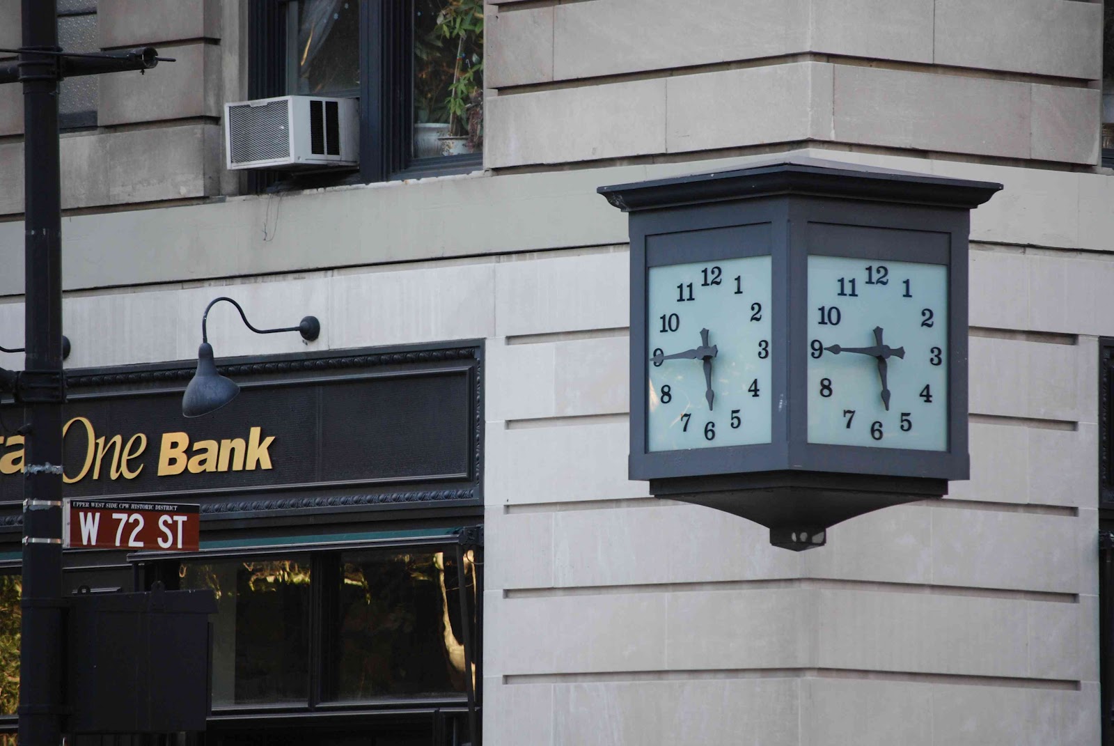 NYC ♥ NYC It's Time For Clocks In Manhattan