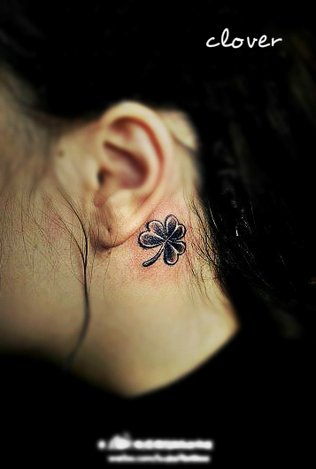 Free Tattoo Designs : four-leaf clover tattoo designs