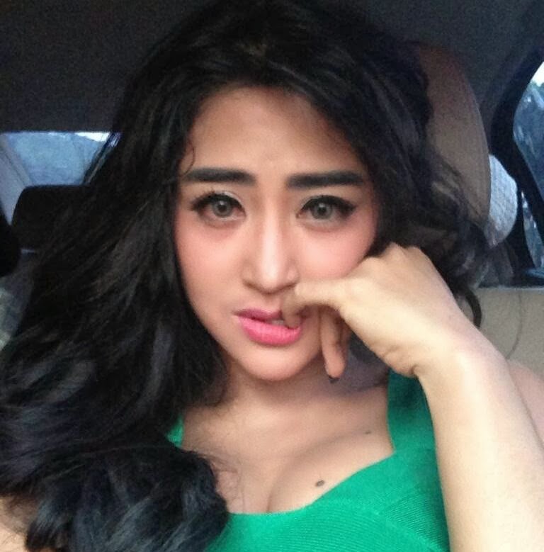 Syuting "Dewi Ular Titisan Nyi Blorong", Dewi Perssik Pastikan Air