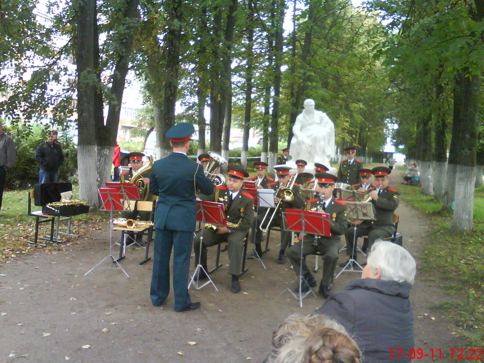 Оркестр в городском саду