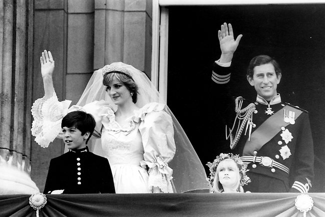 Princess Diana & Prince Charles' Wedding (July 29, 1981) | Megan Fox Buzz