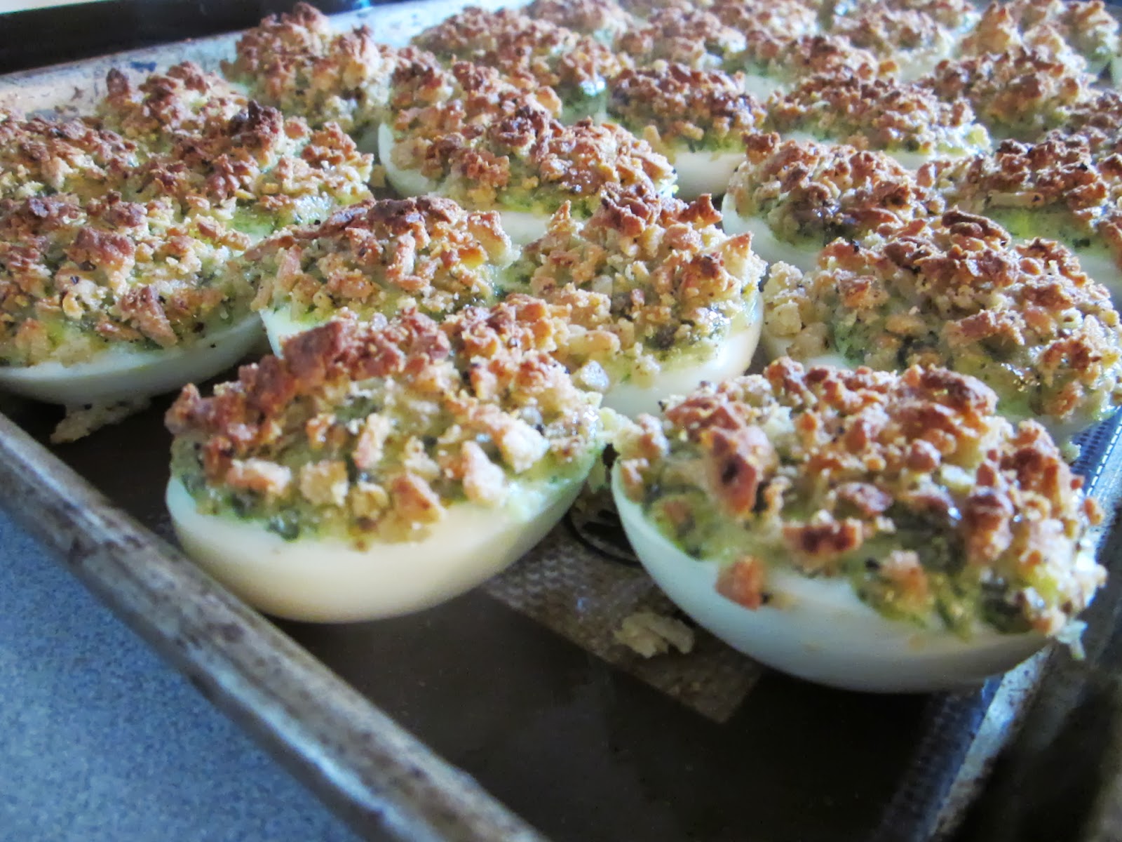 Effortnesslessly: Corn Tortilla Crusted Eggs