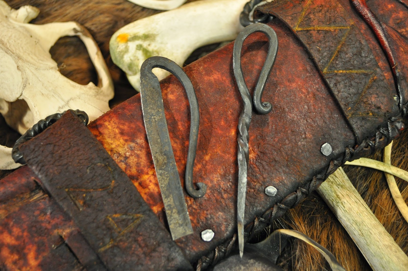 Skab Leatherworks: MP Knives Tracker WSK knife, Tracker Packer sheath