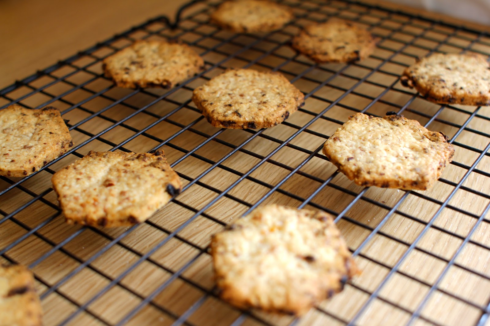 mamacook Oat and Mango biscuits for babies and toddlers