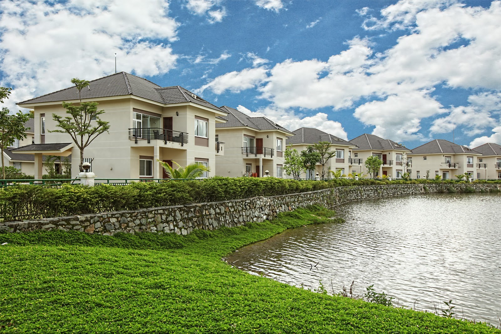 LakeView Villas The unique villas in Golf Course Lakeview Villa