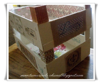EN EL DESVÁN: SEGUIMOS CON LAS CAJAS DE FRESAS