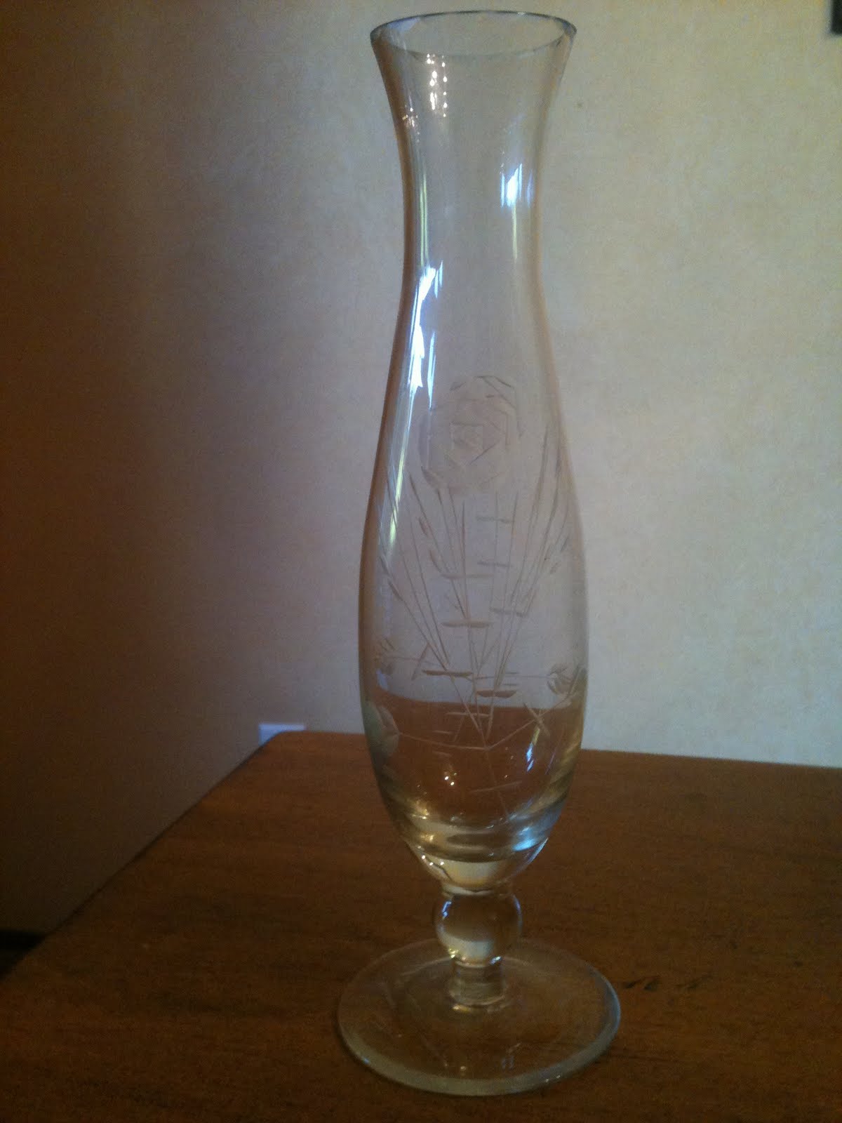 Zoe's Apartment Vintage Etched Glass Bud Vase