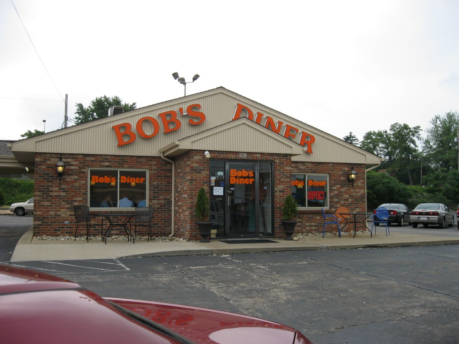 'Burgh Feeding Bob's Diner