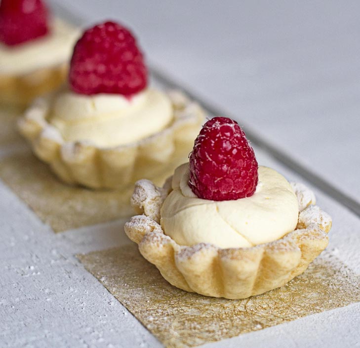 eat pray bake Marshmallow Fluff Tarts