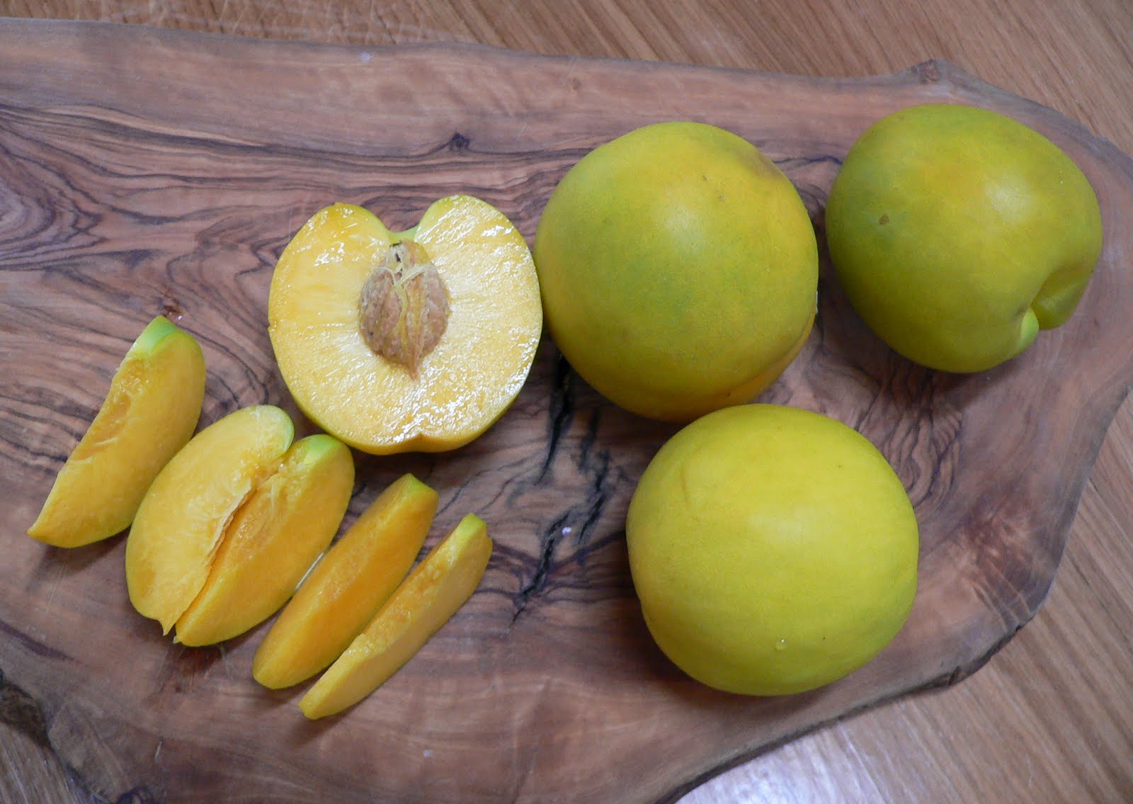 Inside the artisan Mango Nectarines