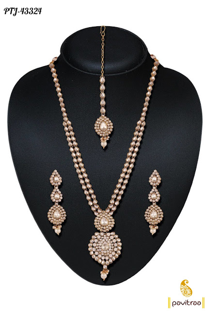luxurious golden diamond necklace set 