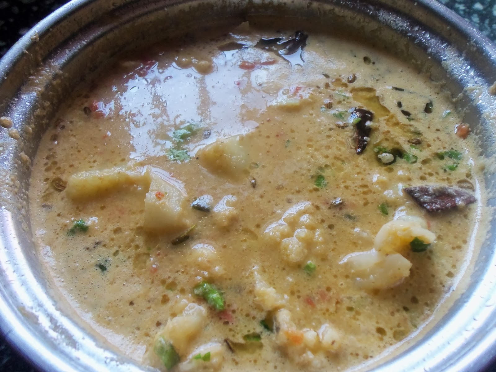 Kalai's Tamil Kitchen Cauliflower potato kurma