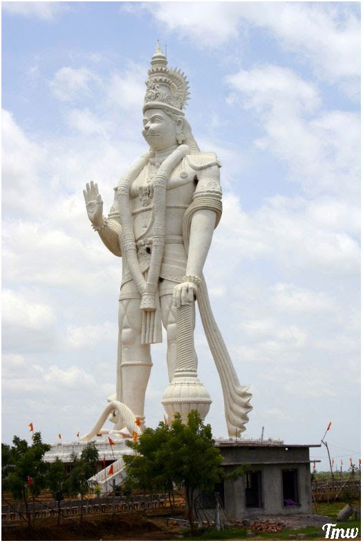 Heart touching destination around World World’s Second tallest statue