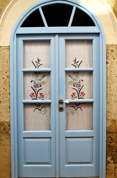 a cat from london blogger