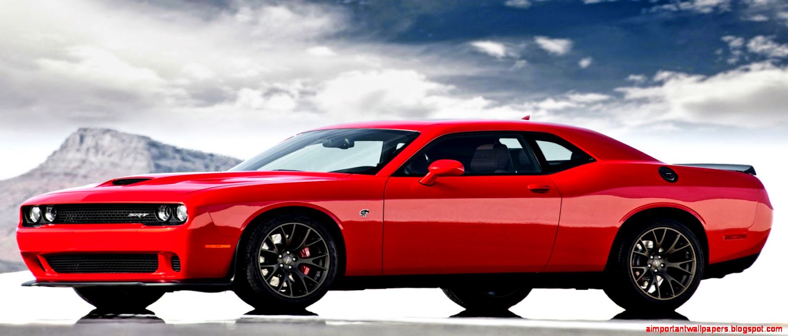 2015 Dodge Challenger SRT Hellcat Vehicles on Display 2015 Dodge Challenger SRT Hellcat Vehicles on Display